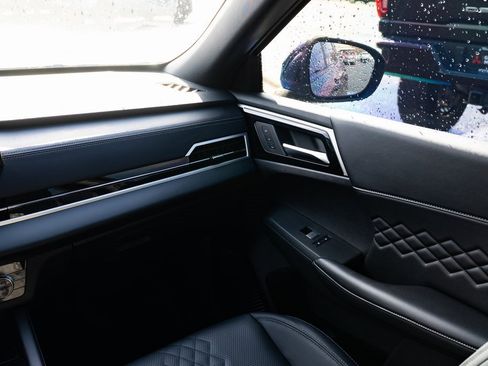 Used 2025 Mitsubishi Outlander SEL Black Edition image 10