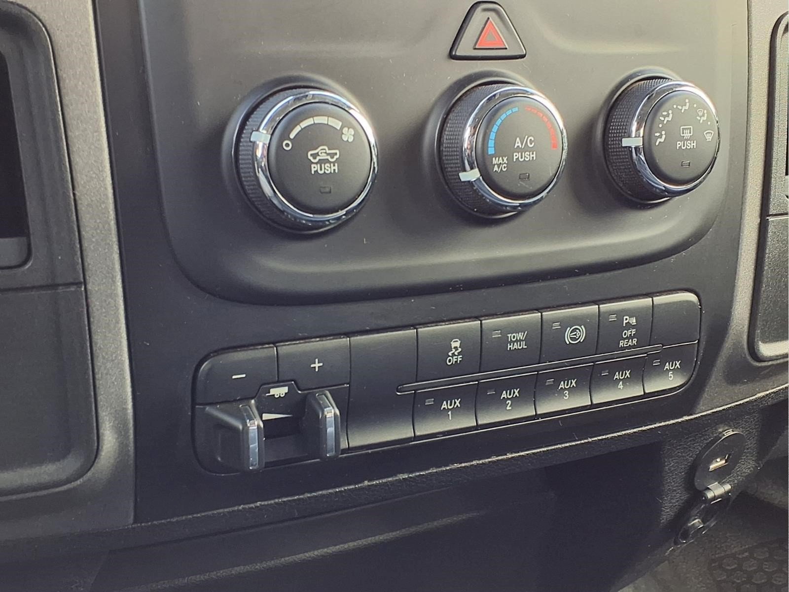 Used 2018 RAM 2500 Tradesman w/ Cold Weather Group AWD/4WD image 10