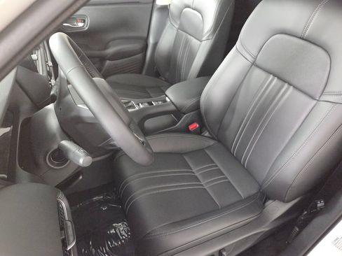 New 2026 Honda HR-V EX-L image 12