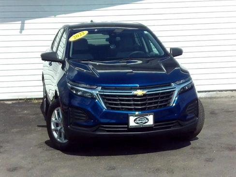 Used 2022 Chevrolet Equinox LS w/ LS Convenience Package AWD/4WD image 1