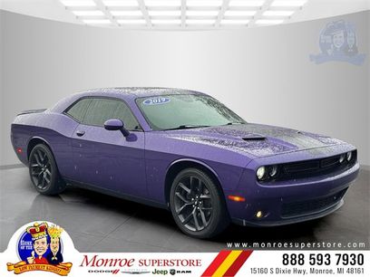Certified 2019 Dodge Challenger SXT w/ Driver Convenience Group