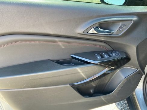Certified 2024 Chevrolet Trax RS w/ Sunroof Package FWD image 17