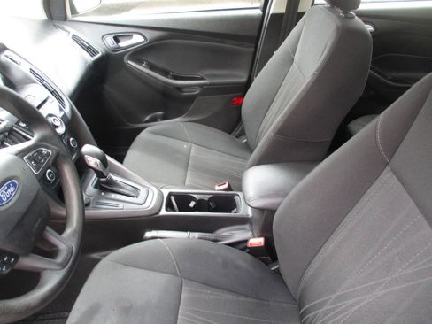 Used 2018 Ford Focus SEL FWD image 14