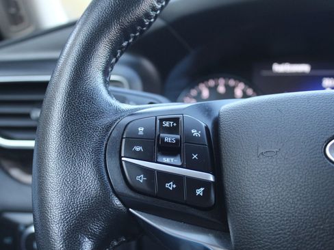 Used 2020 Ford Explorer Limited image 29