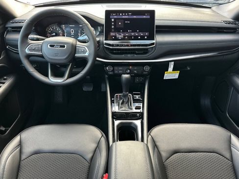 New 2026 Jeep Compass Latitude AWD/4WD image 9