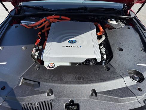 Used 2022 Toyota Mirai w/ Advanced Technology Package RWD image 20