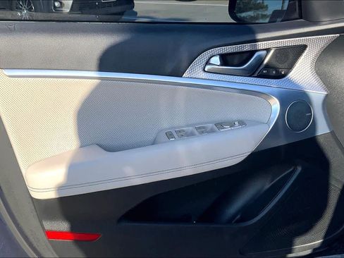 Used 2023 Genesis G70 2.0T w/ Sport Prestige Package image 21