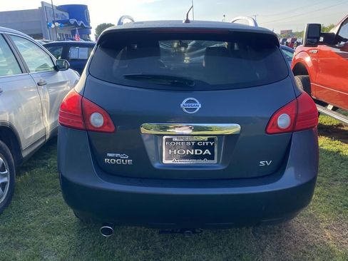 Used 2012 Nissan Rogue SV FWD image 6