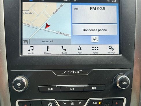 Used 2019 Ford Fusion SEL AWD/4WD image 17