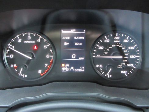Used 2024 Subaru Crosstrek 2.0i AWD/4WD image 32