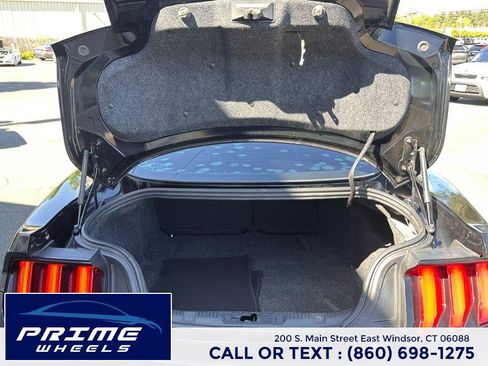 Used 2017 Ford Mustang Coupe RWD image 11