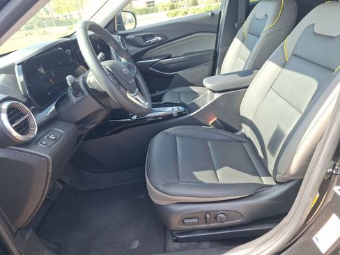 Used 2026 Chevrolet Trax ACTIV image 14