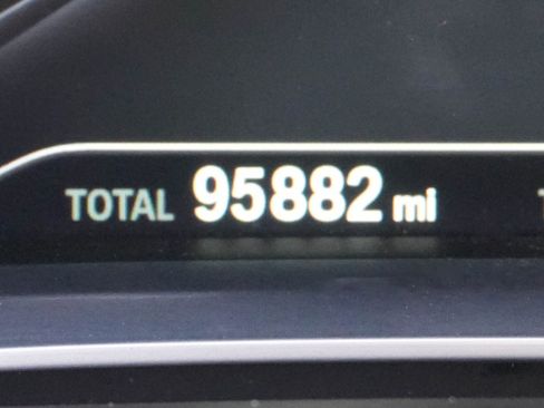 Used 2019 BMW 740i 740i w/ M Sport Package image 22