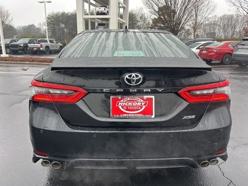 Used 2021 Toyota Camry XSE image 6