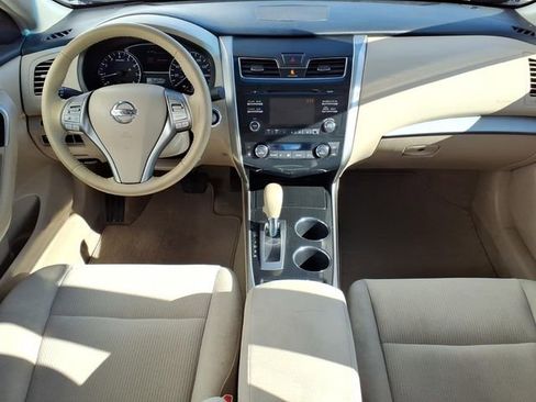 Used 2013 Nissan Altima 2.5 SV image 21