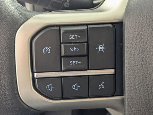 Used 2024 Ford Expedition Max XLT image 16