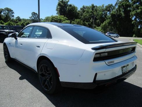 New 2026 Dodge Charger R/T AWD/4WD image 5