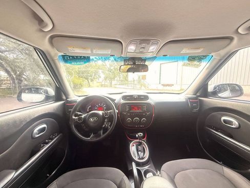 Used 2016 Kia Soul FWD image 12