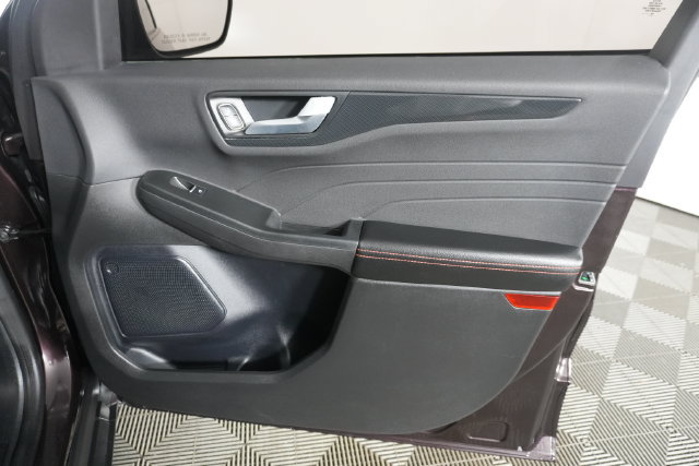 Used 2023 Ford Escape ST-Line w/ Tech Pack #1 AWD/4WD image 35