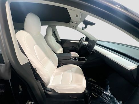 Used 2023 Tesla Model Y Performance AWD/4WD image 21