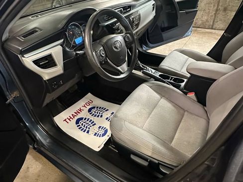 Used 2016 Toyota Corolla LE FWD image 7