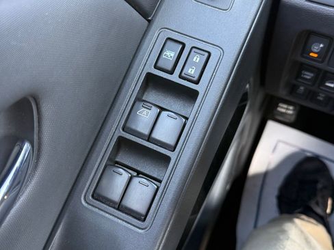 Used 2022 Nissan Frontier PRO-4X image 28