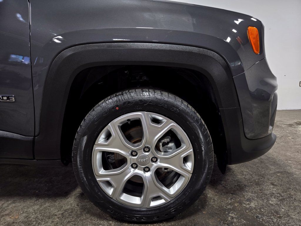 Used 2023 Jeep Renegade Limited w/ Sun/Sound Group AWD/4WD image 60