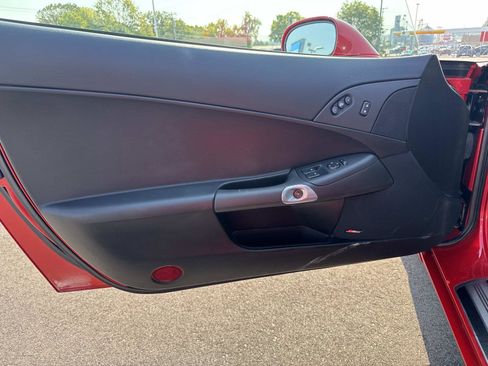 Used 2007 Chevrolet Corvette Coupe w/ Preferred Equipment Group image 6