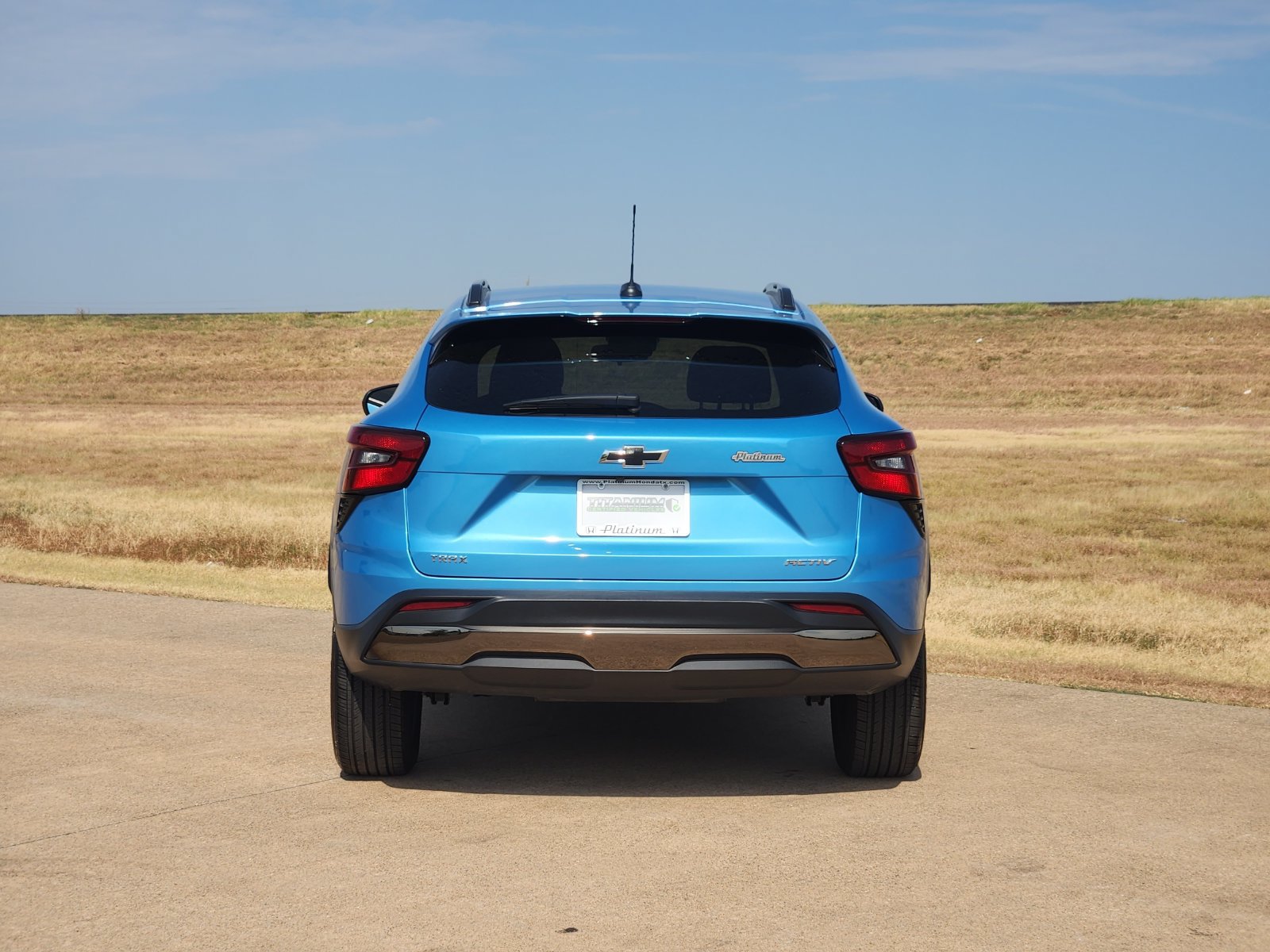 Used 2025 Chevrolet Trax ACTIV FWD image 8