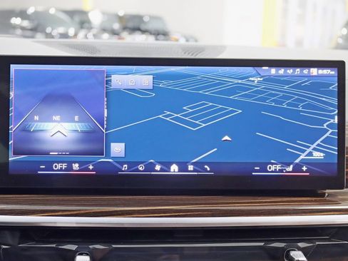Used 2026 BMW X5 M60i AWD/4WD image 18