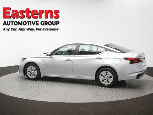 Used 2023 Nissan Altima 2.5 S FWD image 60