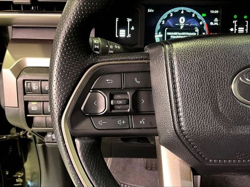 Used 2024 Toyota Tacoma SR5 image 12
