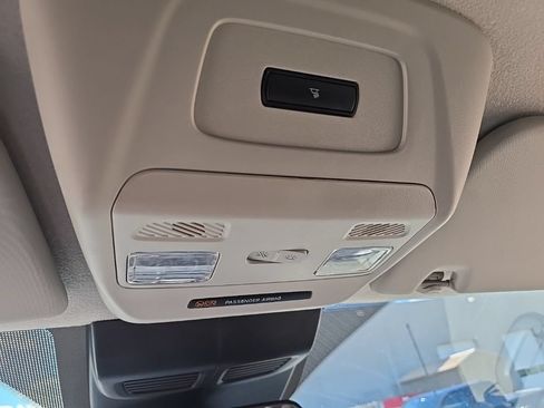 Used 2025 Ford Transit 250 Low Roof w/ Exterior Upgrade Package RWD image 16