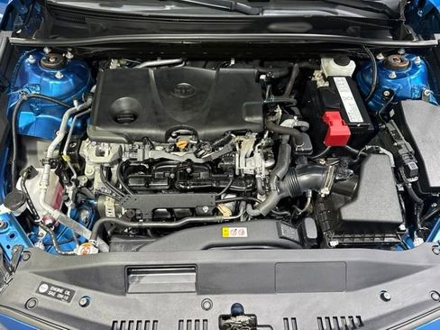 Used 2019 Toyota Camry SE w/ Carpet Mat Package FWD image 6
