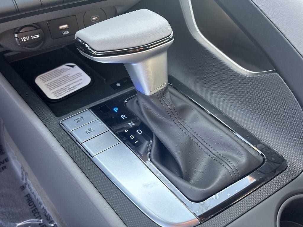 New 2026 Hyundai Elantra Sport FWD image 15