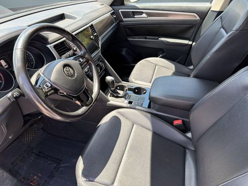 Used 2018 Volkswagen Atlas SEL FWD image 4