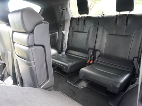 Used 2023 Lexus LX 600 F Sport w/ Accessory Package (Z1) AWD/4WD image 39