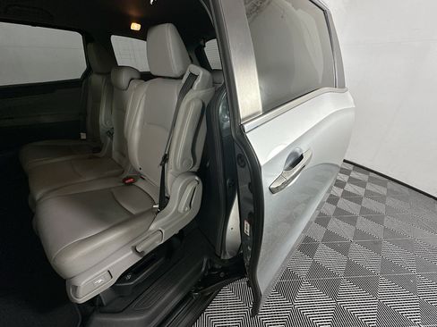 Used 2018 Honda Odyssey EX-L image 26