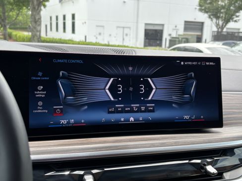 Certified 2025 BMW X5 M60i AWD/4WD image 29