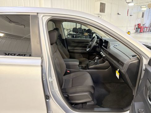 Used 2026 Honda CR-V EX image 28