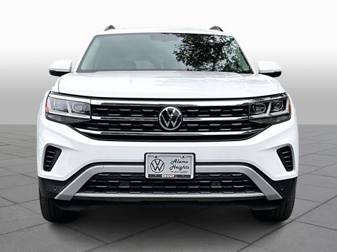 Certified 2022 Volkswagen Atlas SE image 4
