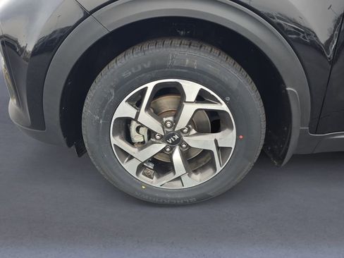 Used 2020 Kia Sportage LX image 9