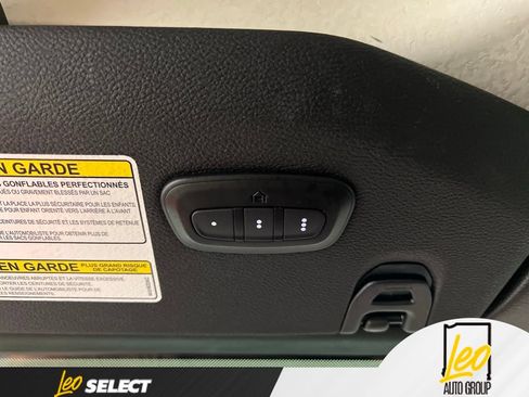 Used 2023 Jeep Gladiator Sport AWD/4WD image 32