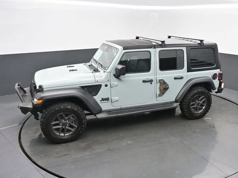 Used 2024 Jeep Wrangler Unlimited Sport AWD/4WD image 37