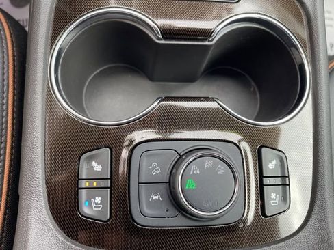 Used 2023 GMC Acadia AT4 w/ Technology Package AWD/4WD image 24