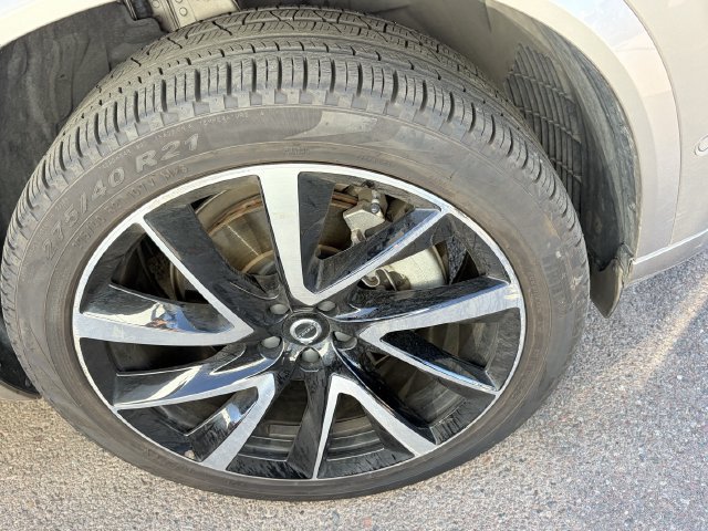 Used 2023 Volvo XC90 B6 Plus w/ Protection Package Premier AWD/4WD image 4