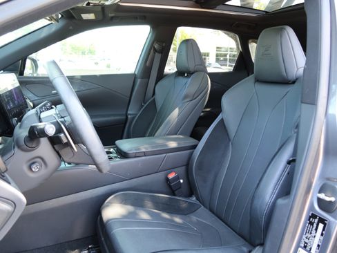 Used 2023 Lexus RX 500h F Sport w/ Accessory Package (Z1) AWD/4WD image 34