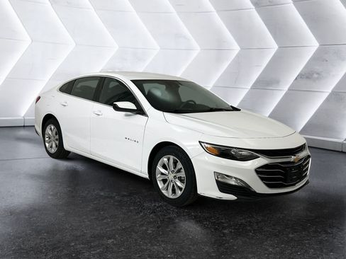 Used 2023 Chevrolet Malibu LT FWD image 1