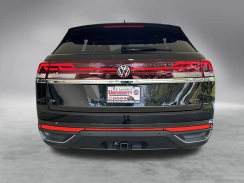 Used 2025 Volkswagen Atlas Cross Sport SE AWD/4WD image 31