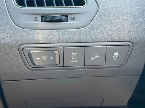 Used 2013 Hyundai Tucson GLS image 38